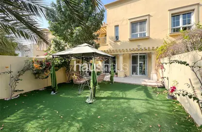 فيلا - 2 غرف نوم - 3 حمامات للبيع في الينابيع 6 - الينابيع - دبي