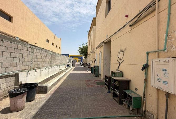 75402477 - Property Image 2