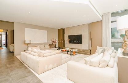 Villa - 5 - 6 for sale in Palm Jumeirah Frond N - Palm Jumeirah - Dubai