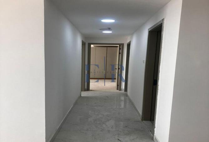 64425312 - صورة العقار 2