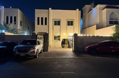 Villa - 5 Bedrooms - 7 Bathrooms for sale in Al Mowaihat 2 - Al Mowaihat - Ajman
