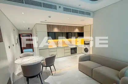 شقة - 2 غرف نوم - 3 حمامات للايجار في سكاي هيلز ريزيدنسز 1 - سكاي هيلز ريسيدنزيس - حديقة دبي العلميه - دبي