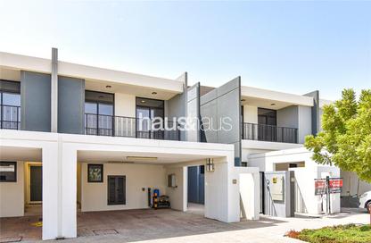 Townhouse - 4 - 4 for rent in Casa Flores - Green Community Motor City - Motor City - Dubai Townhouse - 4 - 4 for rent in Casa Flores - Green Community Motor City - Motor City - Dubai