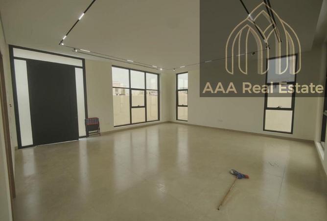 82374806 - Property Image 2