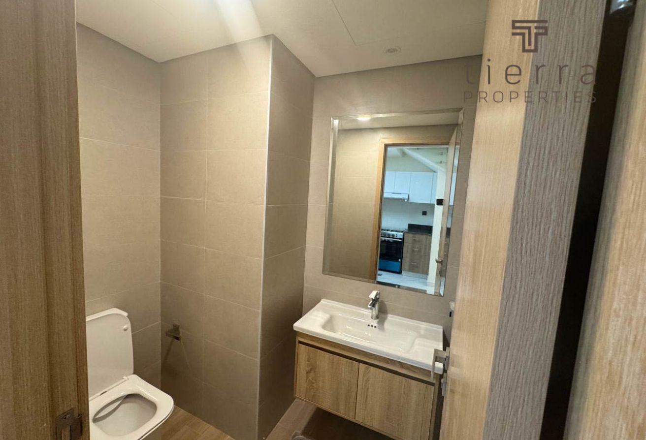 Park-Facing |Prime Location |Near Amenities & Mall photo 8