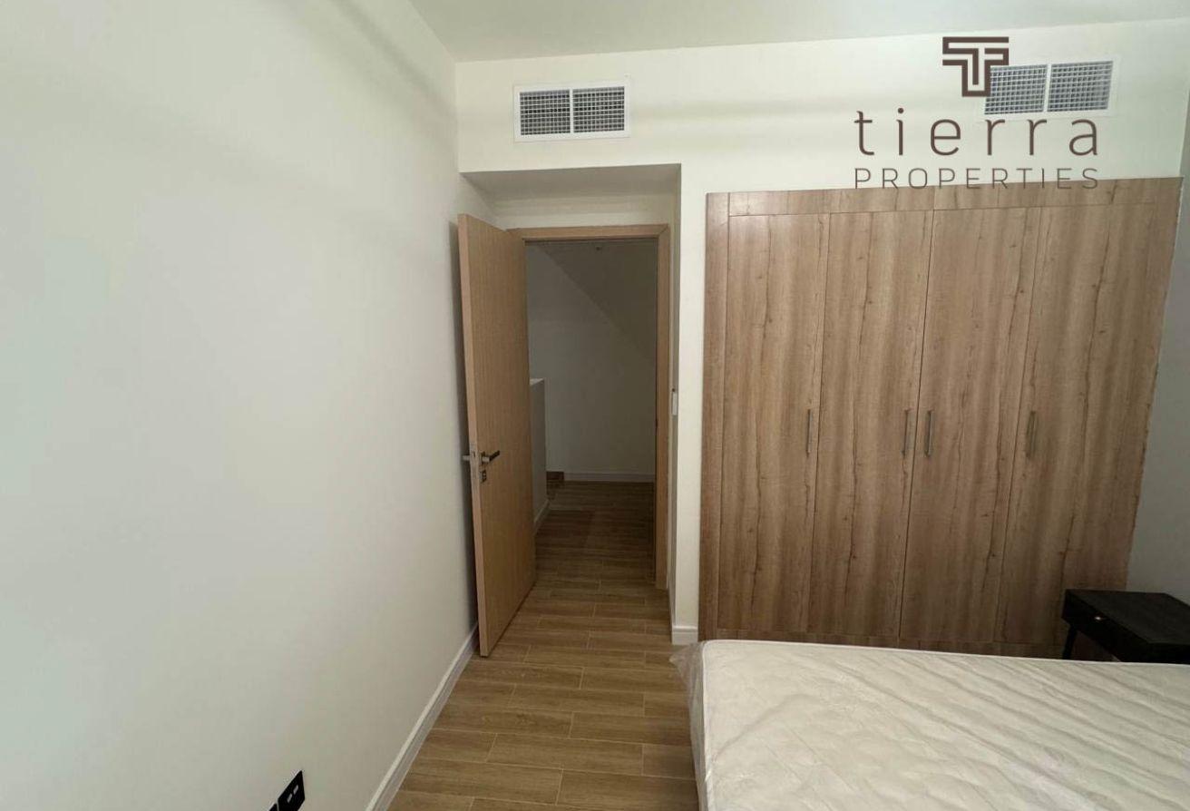 Park-Facing |Prime Location |Near Amenities & Mall photo 12