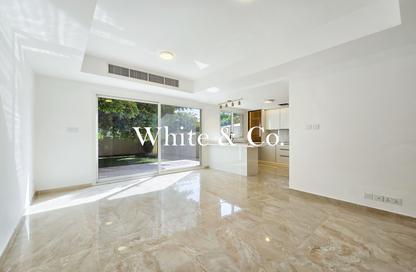 Villa - 2 Bedrooms - 3 Bathrooms for rent in Springs 11 - The Springs - Dubai