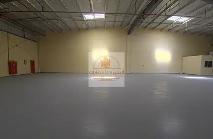 Warehouse - Studio - 1 Bathroom for rent in Al Jlail - Al Sajaa - Sharjah