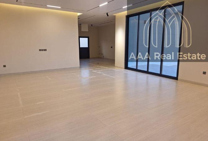 103702774 - Property Image 2