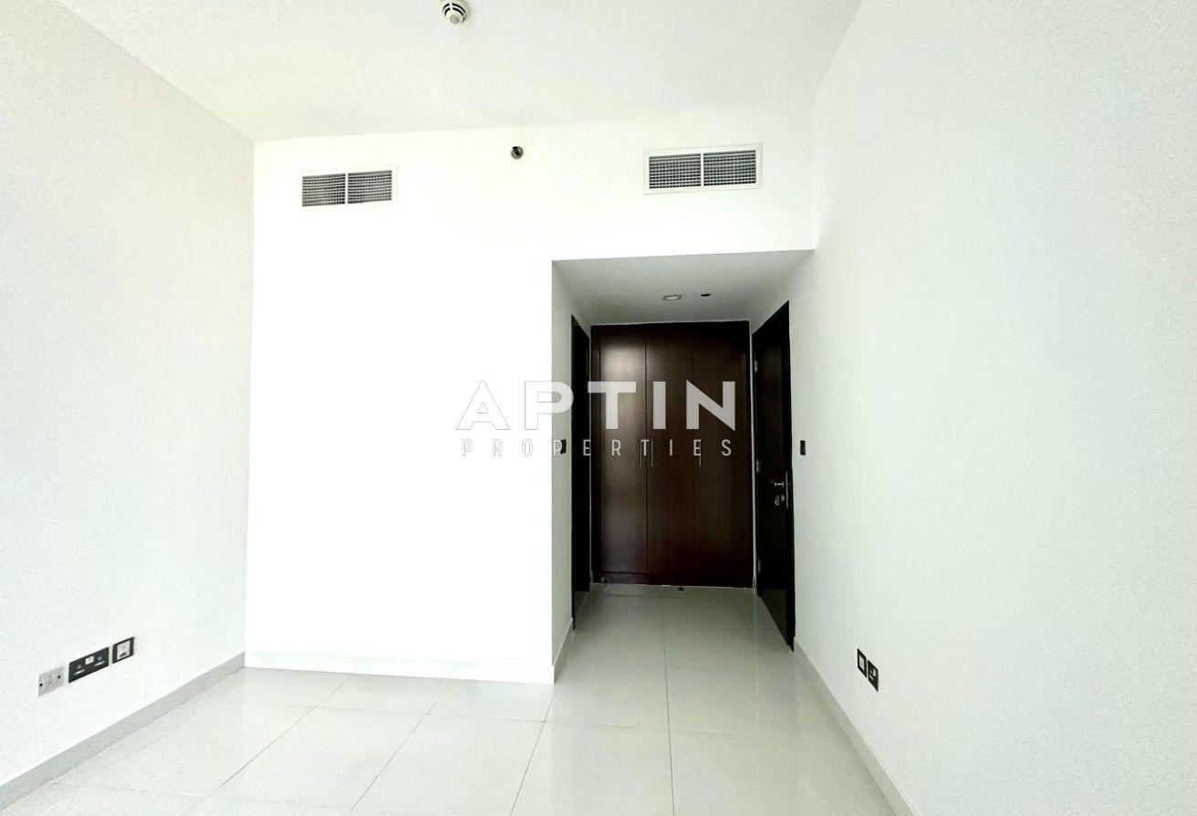 Elegant 1BR Apartment | Balcony | DSO photo 15