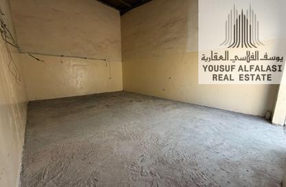 Warehouse - Studio - 1 Bathroom for rent in Ajman Industrial 1 - Ajman Industrial Area - Ajman Warehouse - Studio - 1 Bathroom for rent in Ajman Industrial 1 - Ajman Industrial Area - Ajman