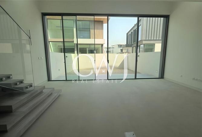 75011063 - Property Image 2