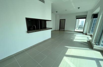 Apartment - 1 Bedroom - 2 Bathrooms for rent in Aurora Tower - Marina Promenade - Dubai Marina - Dubai