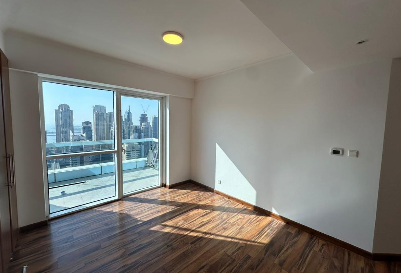 Sea View l Vacant l High Floor l 3 Parkings