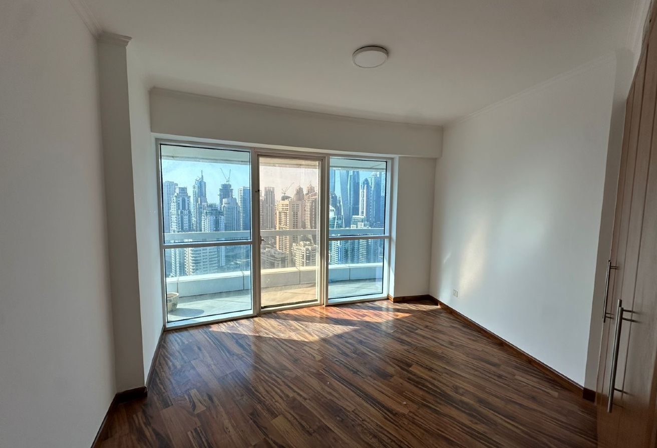 Sea View l Vacant l High Floor l 3 Parkings