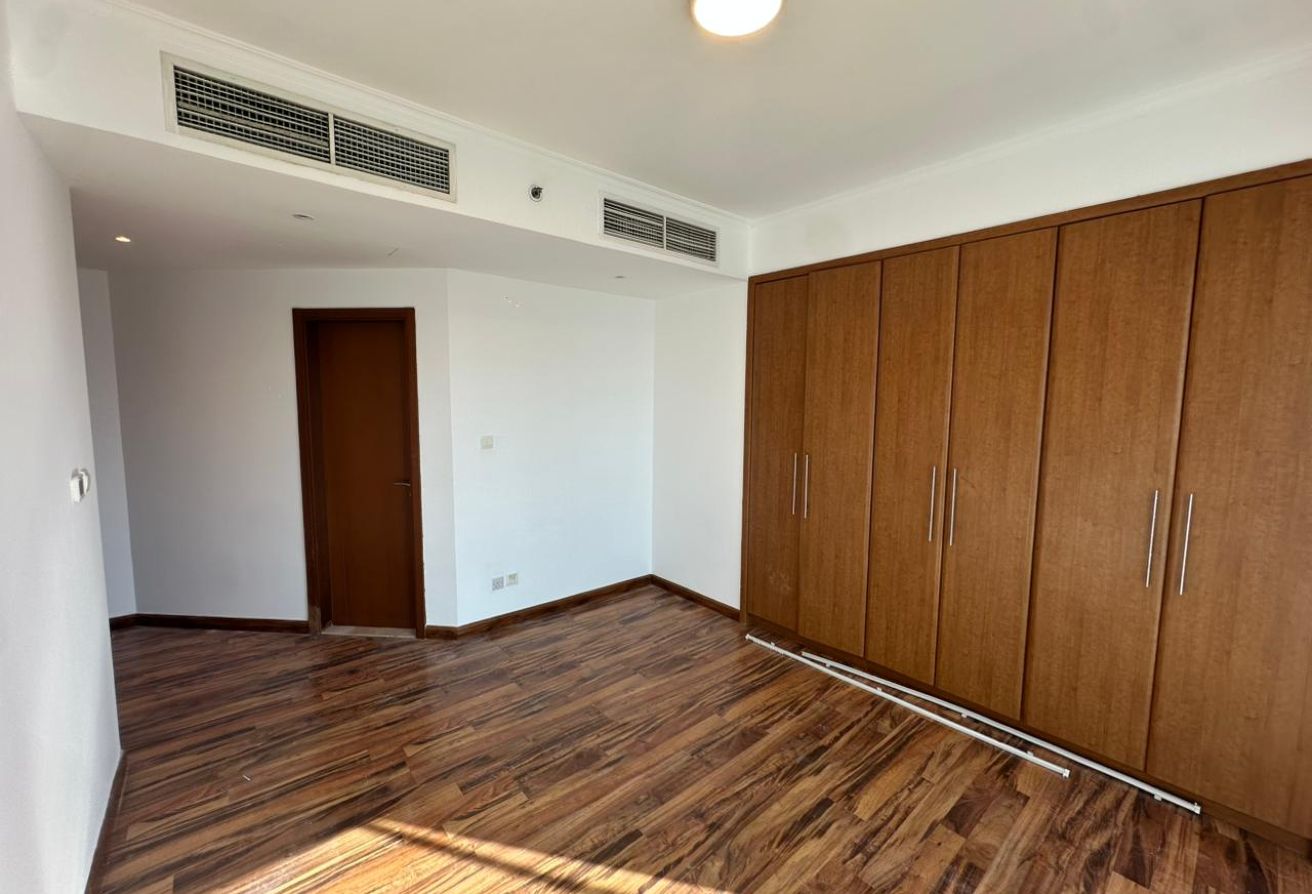 Sea View l Vacant l High Floor l 3 Parkings