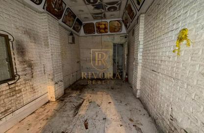 Shop - Studio for rent in Naif - Deira - Dubai