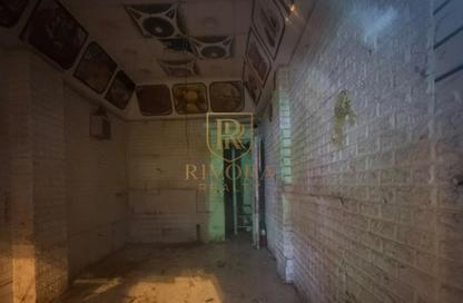 Shop - Studio for rent in Naif - Deira - Dubai