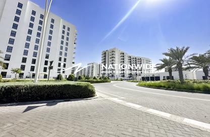 Apartment - 1 Bedroom - 1 Bathroom for sale in Waters Edge - Yas Island - Abu Dhabi