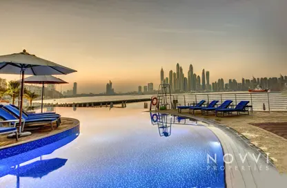 النزل و الشقق الفندقية - غرفة نوم - 2 حمامات للايجار في ديوكس ذا بالم - نخلة جميرا - دبي