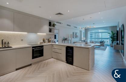 Apartment - 2 Bedrooms - 2 Bathrooms for sale in Golden Mile 2 - Golden Mile - Palm Jumeirah - Dubai
