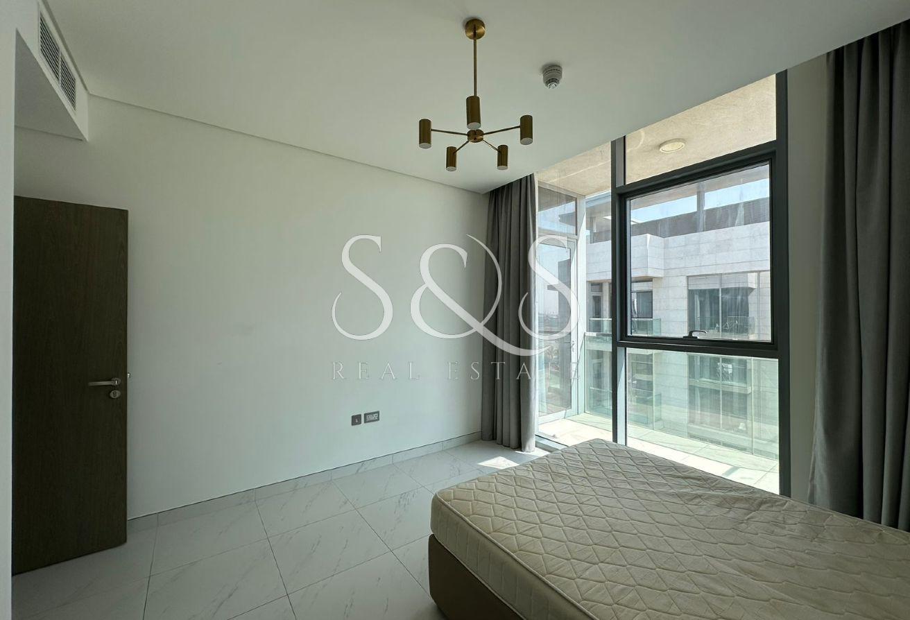 Spacious Layout | Vacant | Elegant Design photo 8