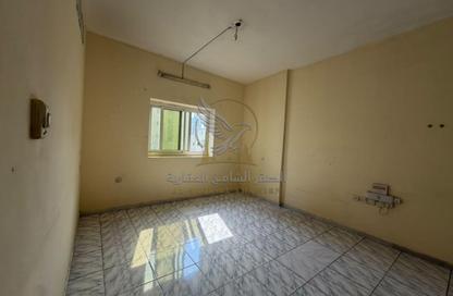 Apartment - 1 - 2 for rent in Al Mahatta - Al Qasimia - Sharjah