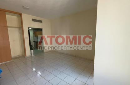Apartment - Studio - 1 Bathroom for rent in Building U11 - Italy Cluster - International City - Dubai