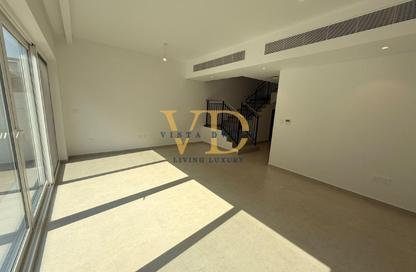 Townhouse - 4 - 4 for rent in Verona - Damac Hills 2 - Dubai