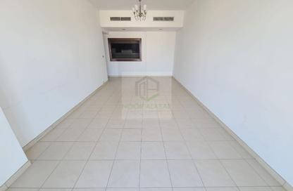 Apartment - 3 Bedrooms - 3 Bathrooms for rent in Latifa Tower - Sheikh Zayed Road - Dubai Apartment - 3 Bedrooms - 3 Bathrooms for rent in Latifa Tower - Sheikh Zayed Road - Dubai