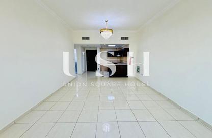 Apartment - 2 - 2 for rent in Al Rabia Tower - Majan - Dubai