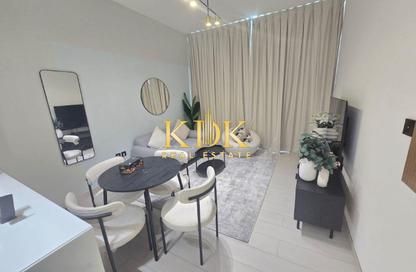 شقة - غرفة نوم - 2 حمامات للايجار في بن غاطي فينوس - الضاحية 13 - قرية جميرا الدائرية - دبي شقة - غرفة نوم - 2 حمامات للايجار في بن غاطي فينوس - الضاحية 13 - قرية جميرا الدائرية - دبي