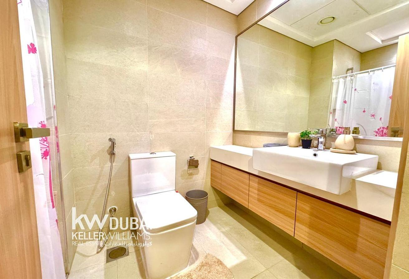 Burj Khalifa Balcony View | Furnished photo 6