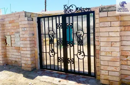 Villa - 3 Bedrooms - 2 Bathrooms for rent in Julfar - Ras Al Khaimah