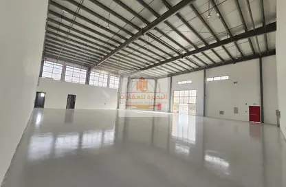 مستودع - استوديو - 1 حمام للايجار في أم الثعوب - أم القيوين