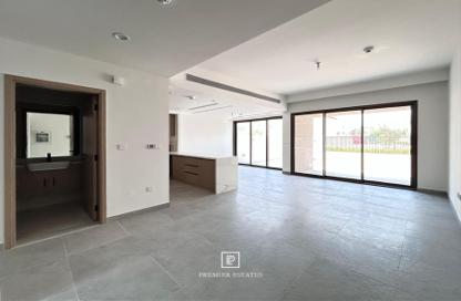 Townhouse - 3 - 4 for rent in La Violeta 2 - La Violeta - Villanova - Dubai Townhouse - 3 - 4 for rent in La Violeta 2 - La Violeta - Villanova - Dubai