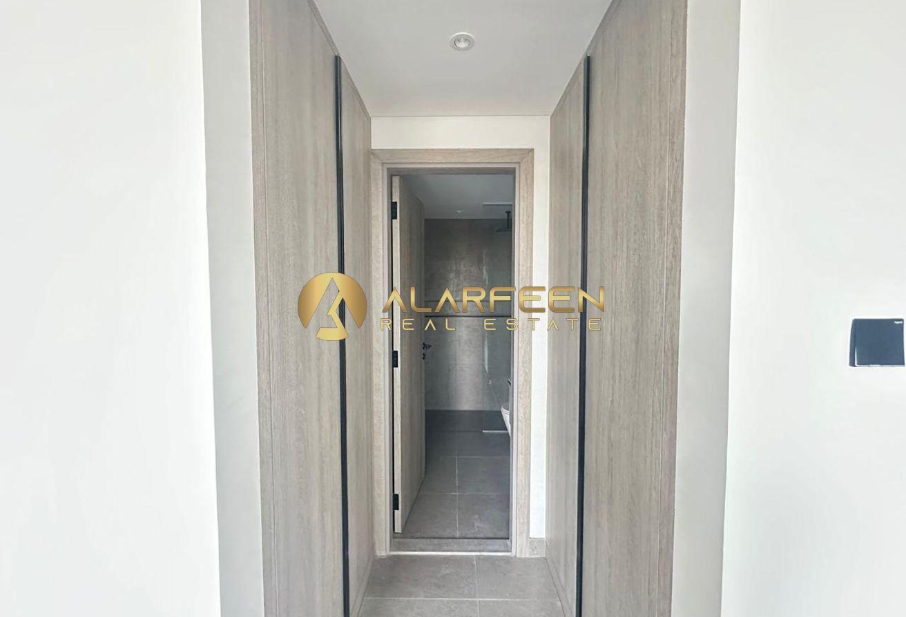 High End Finishing | 1BHK | Fitted White Goods photo 11