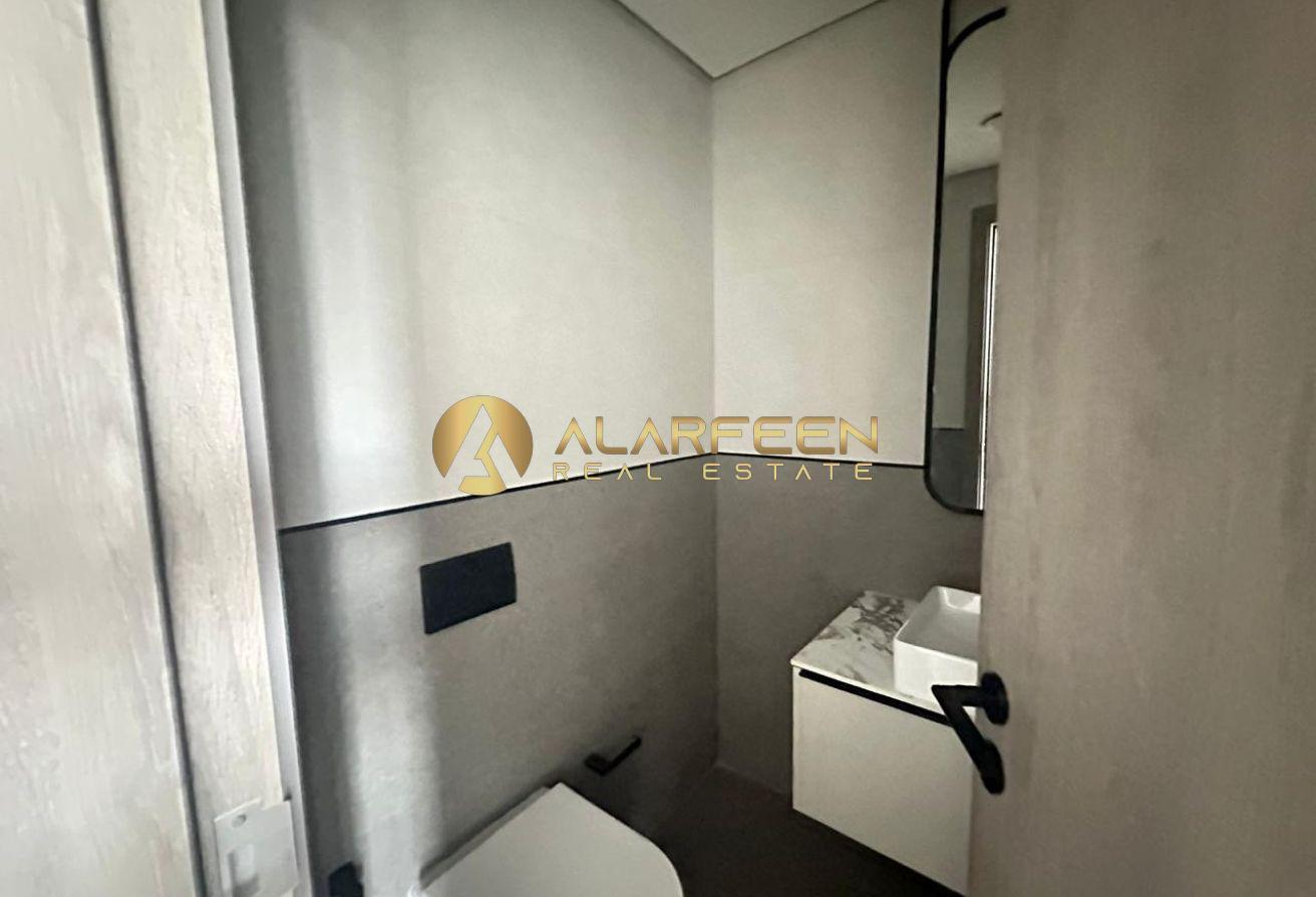 High End Finishing | 1BHK | Fitted White Goods photo 7