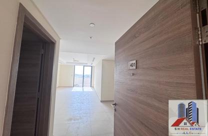 Apartment - 2 Bedrooms - 3 Bathrooms for rent in Janayen Avenue Block A - Janayen Avenue - Mirdif Hills - Mirdif - Dubai
