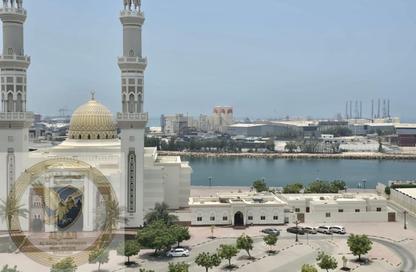 شقة - 2 غرف نوم - 2 حمامات للايجار في المجرة - الشرق - الشارقة
