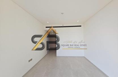 Apartment - 2 - 2 for rent in Binghatti Pinnacle - Dubai Healthcare City 2 - Al Jaddaf - Dubai