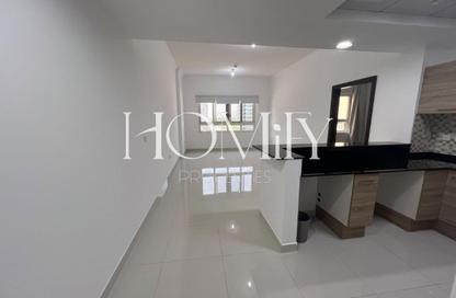Apartment - 1 - 2 for rent in Arabian - Canal Residence - Dubai Sports City - Dubai Apartment - 1 - 2 for rent in Arabian - Canal Residence - Dubai Sports City - Dubai