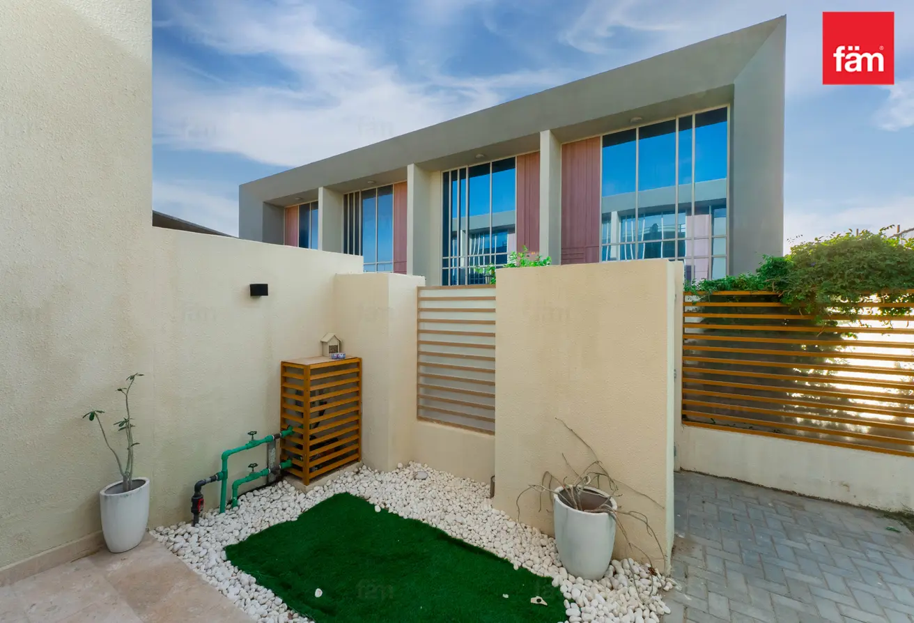 148643350 - Property Main Image