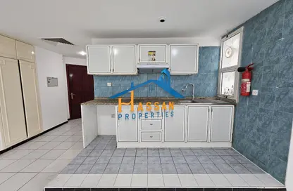 Apartment - Studio - 1 Bathroom for rent in Abu shagara - Sharjah