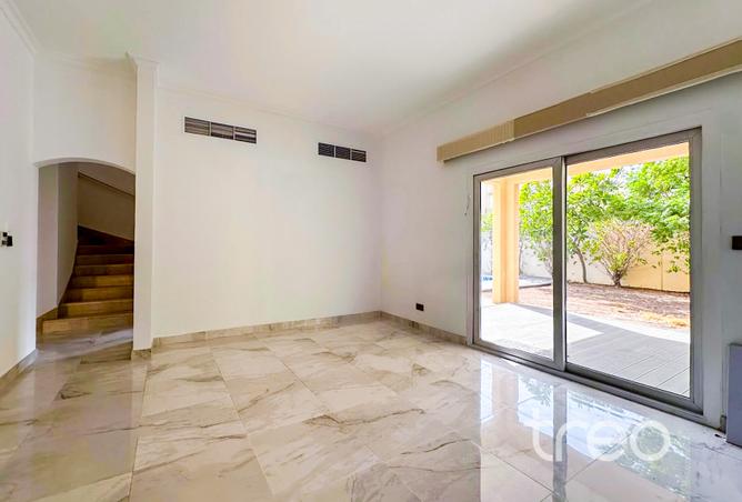 117695993 - Property Image 3