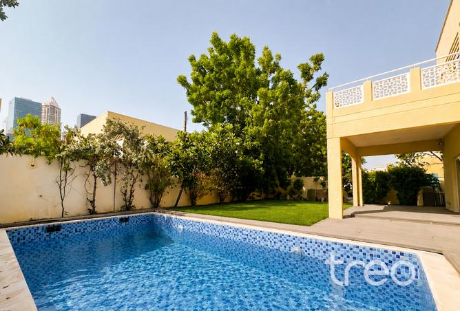117695993 - Property Image 2