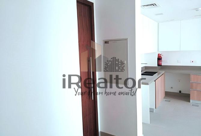 2-bed apartment in Al Ghadeer 2 — photo 2
