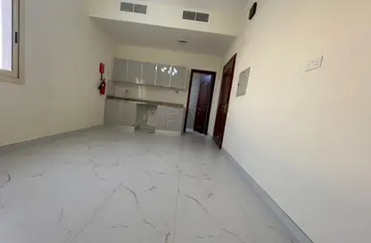 Apartment - 1 Bathroom for rent in Al Warqa Blue - Al Warqa'a 1 - Al Warqa'a - Dubai