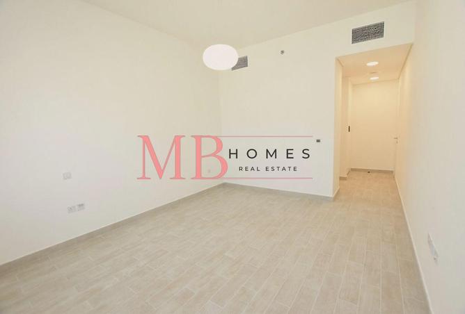 100405838 - Property Image 2