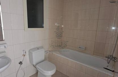 Apartment - 1 - 2 for rent in Rose Tower 1 - Rose Tower - Al Khan - Sharjah Apartment - 1 - 2 for rent in Rose Tower 1 - Rose Tower - Al Khan - Sharjah
